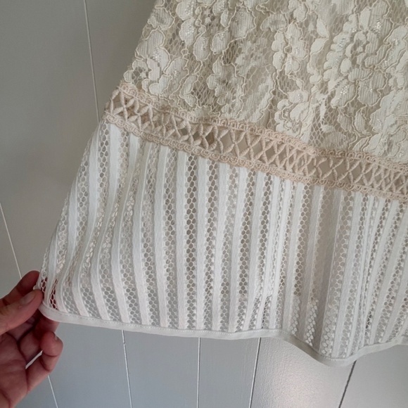 Forever 21 lace overlay lined a-line skirt size L - Picture 7 of 17